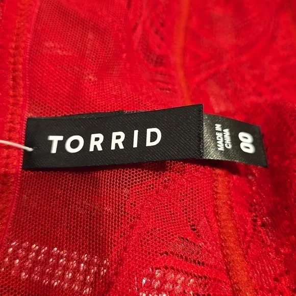 Torrid - Diamante Lace Wireless Bralette in Jester Red​​​​ - Picture 8 of 14